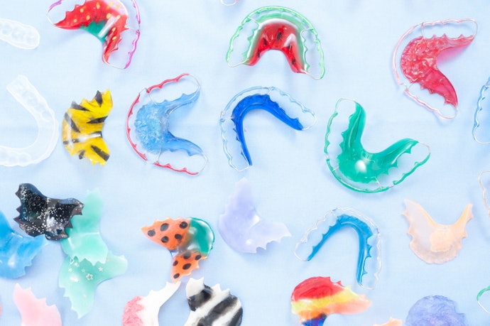 How to Properly Clean Your Retainer