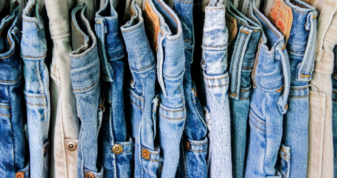Does the Denim Weight of Your Jeans Matter?