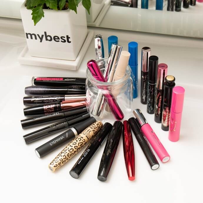 How We Tested the Waterproof Mascaras