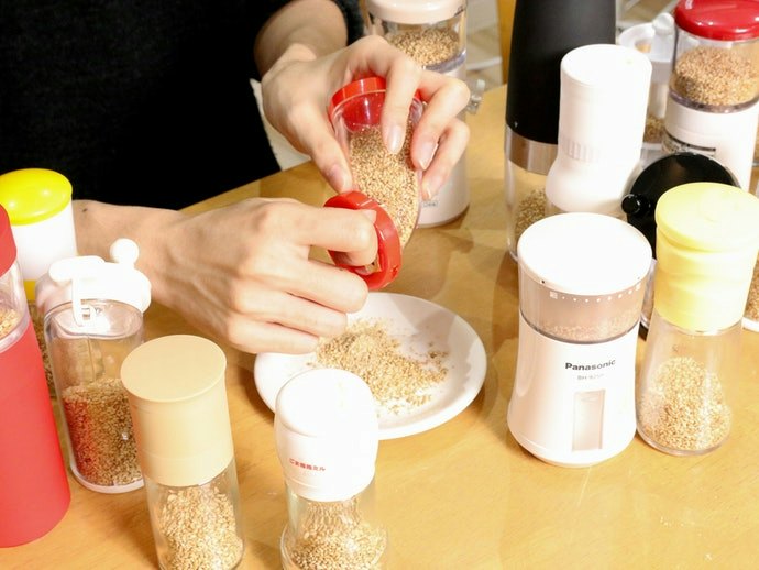 How We Tested the Japanese Sesame Grinders