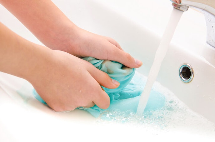 How to Keep Your Reusable Pads Clean and Stain-Free
