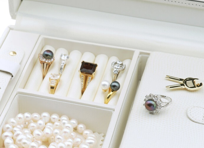 Need Some Organizers for Your Jewelry and Makeup?