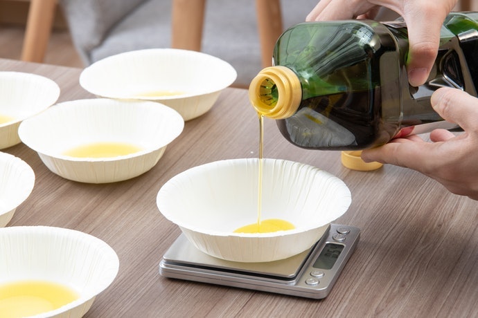 Test ① How Well Does it Absorb Liquid?