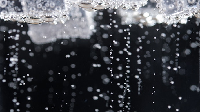 Is Sparkling Water Healthy?
