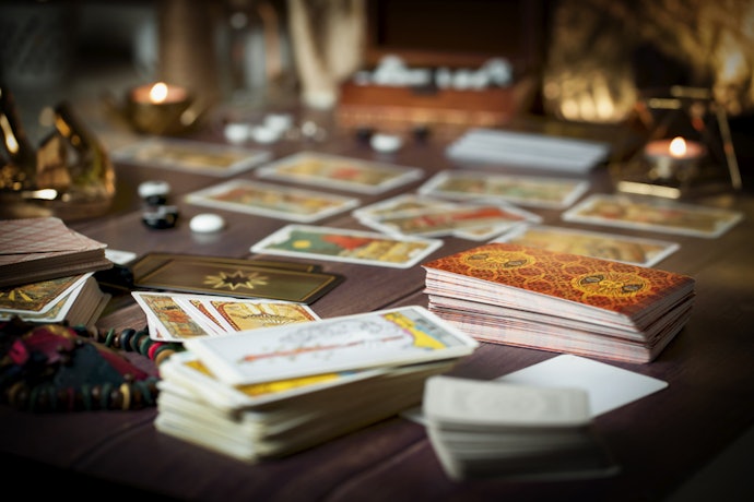Understanding Tarot Cards: What to Expect in a Deck