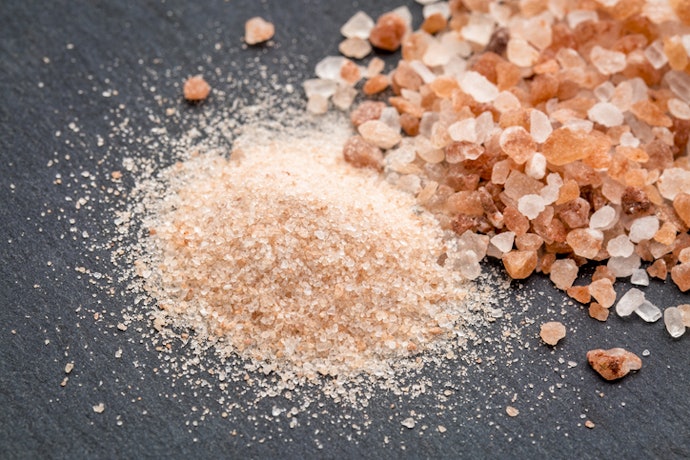 What is Himalayan Pink Salt and How is it Different from Regular Salt?