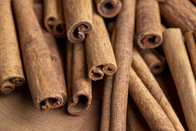 Understanding Cinnamon: Varieties, Benefits, and Uses
