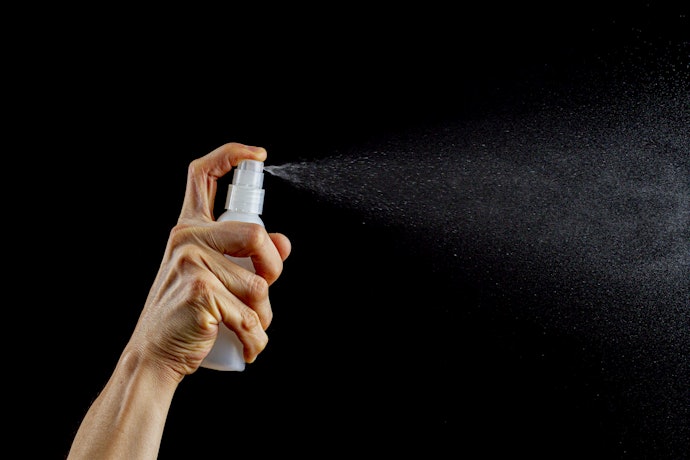 Look at the Spray Mechanism and Bottle Size