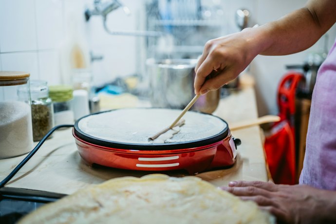 Pick the Right Size Crepe Spreader