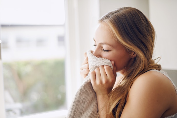 Read Reviews to Determine the Spray's Longevity