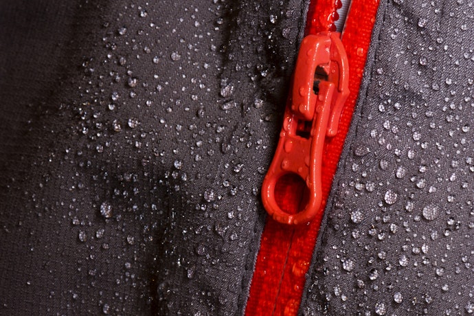 Go for a Rain Jacket With Full Zipper Closure
