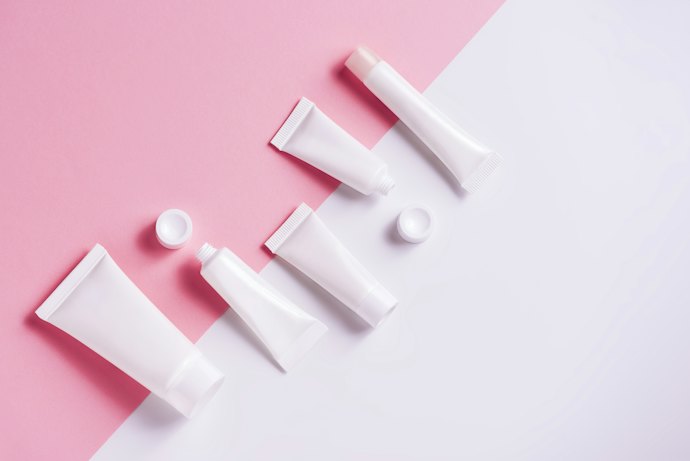 Choose Between Plastic or Silicone Bottles