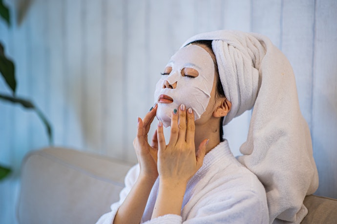 Check for Lightweight Moisturizing Ingredients