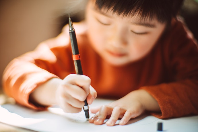 Check if the Pencil Comes With an Eraser