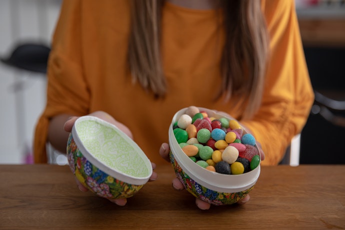 Choose Between Fillable or Non-Fillable Eggs