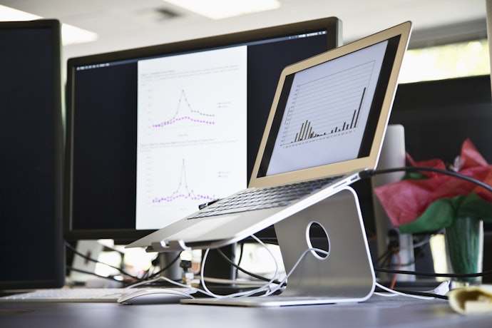 Decide if You Want an Adjustable Laptop Stand or Not