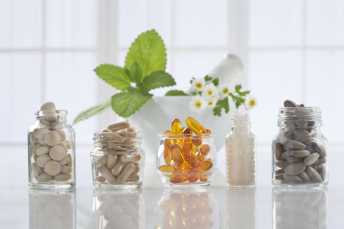 Decide between Whole Food and Synthetic Multivitamins