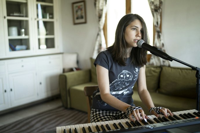Consider Extra Features for Your Electric Piano