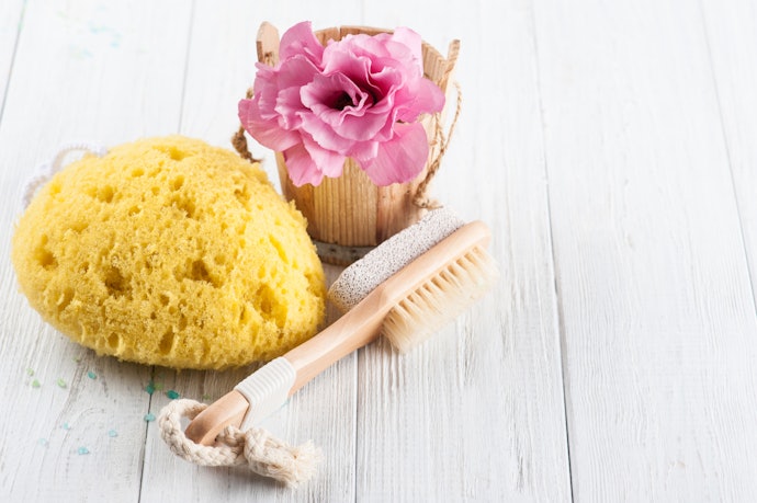 Handles Give Better Grip for Exfoliation