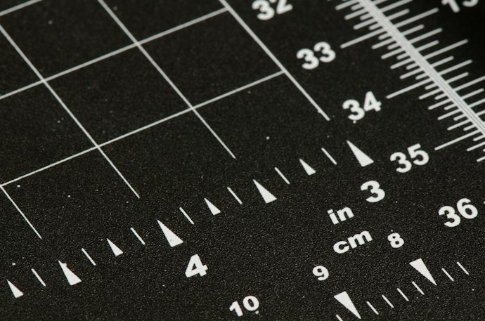 Choose a Trimmer With Measurement Guides