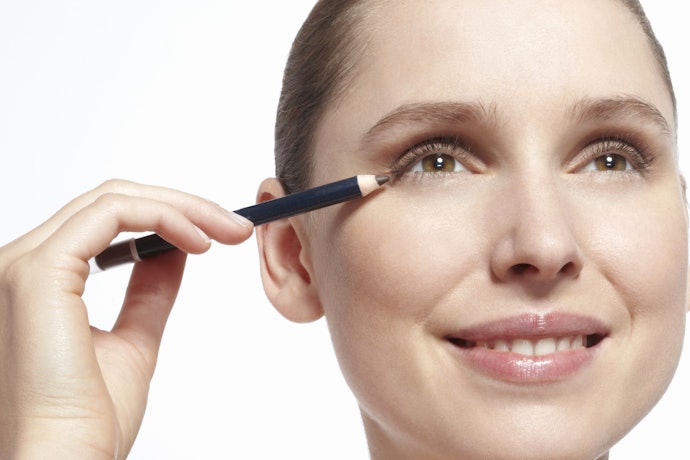 Pick a Pencil Eyeliner That Complements Your Skin Tone