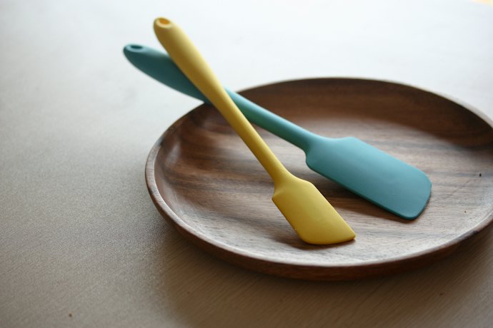 Pay Attention to the Size and Shape of the Spatula