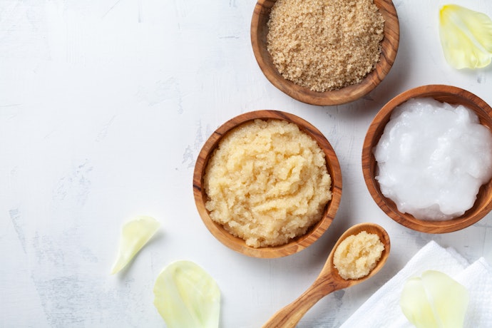 Decide Between Types of Exfoliants to Get Rid of Dead Skin
