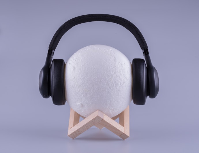 Find a Headphone Stand That's Stable