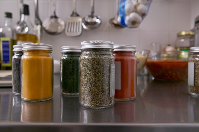 Decide Between Packets, Cartons, and Jar Containers