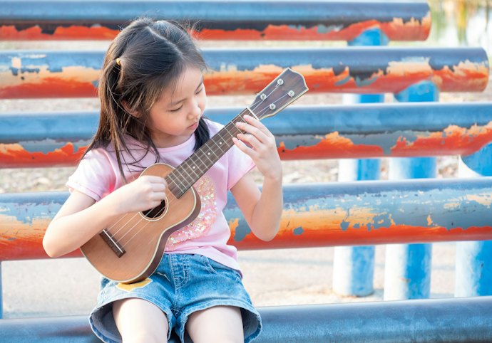 Pick Your Ukulele Depending on Its Size and Tone