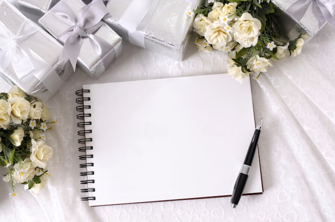 Use an Anniversary Gift List with a Modern Twist