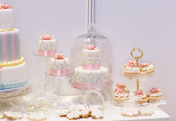 Match Your Cupcake Stand to Your Decor