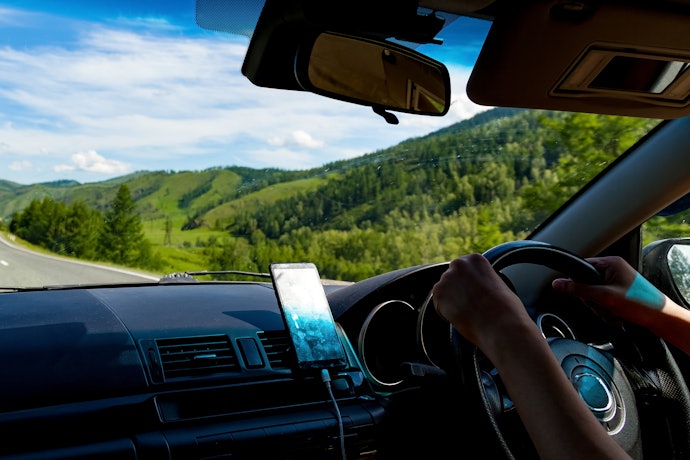 Look for a Flexible Magnetic Phone Holder