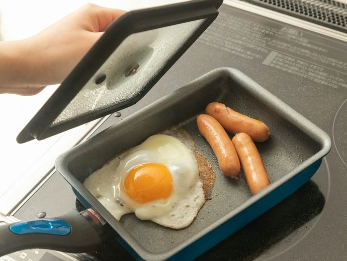 Choose One With a Lid for Versatility
