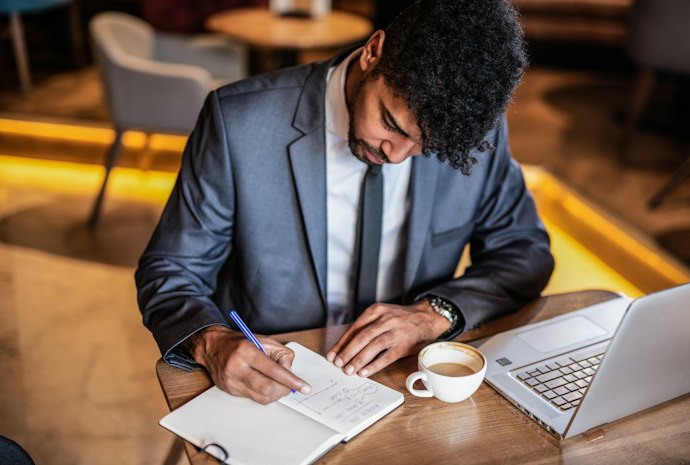 Evaluate Your Job Market and Industry Knowledge