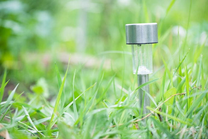 Solar-Powered Torches are Safer but Have No Smoke