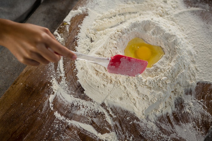 Scrapers for Stirring, Folding, and Mixing