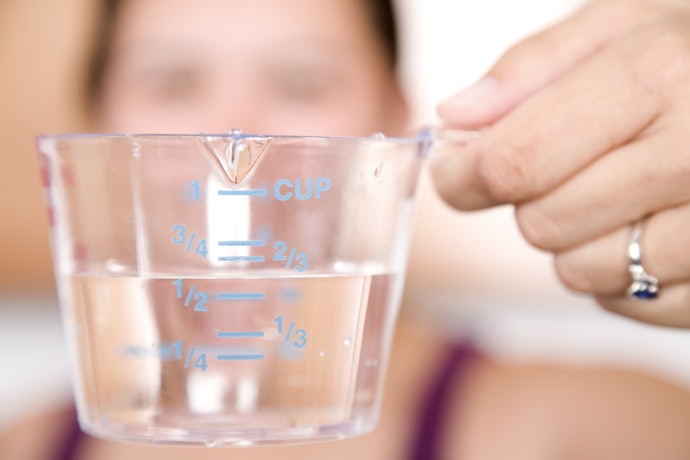 Glass for Liquid Measuring and Easy Cleaning