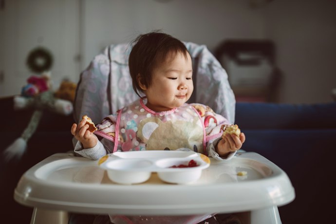 Smock Bibs are a Lifesaver for Fancy or White Clothes