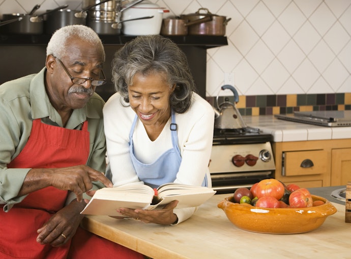 Choose Between Print Books and E-Books