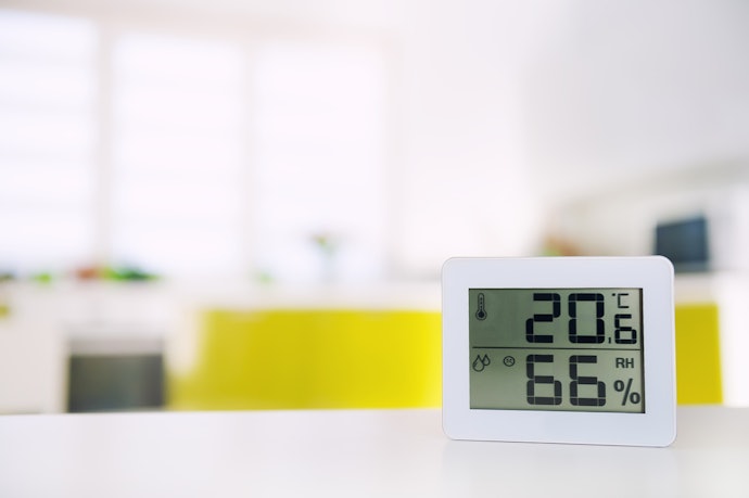 A Built-in Humidistat Will Maintain Appropriate Humidity Levels in the Room