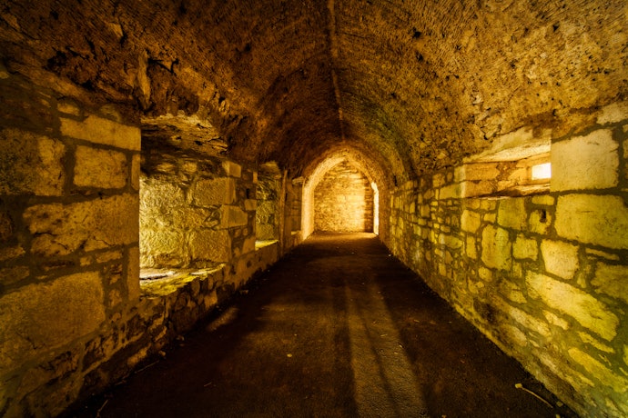 First-Person Dungeon Crawl for Navigation