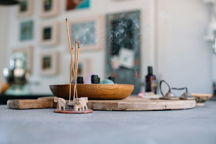 Combination Burners Can Accomodate a Variety of Incense