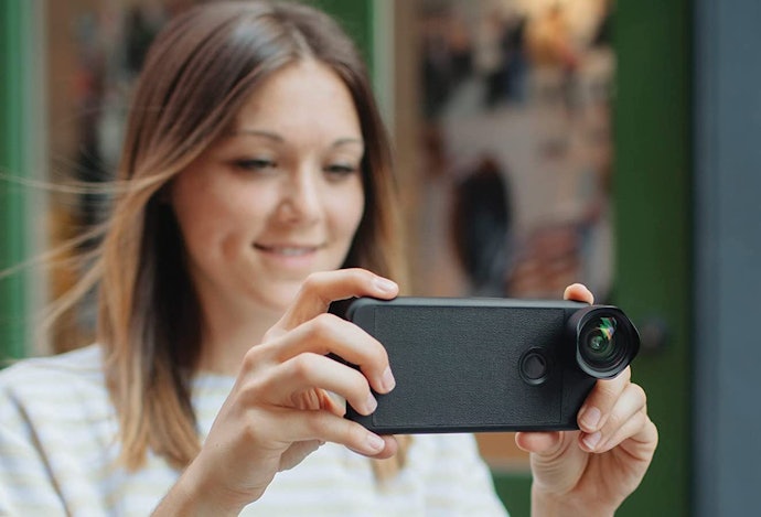 Case Lenses for Easy and Foolproof Installation