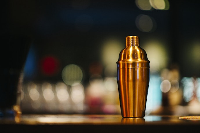 A Shaker Set for Well-Mixed Drinks