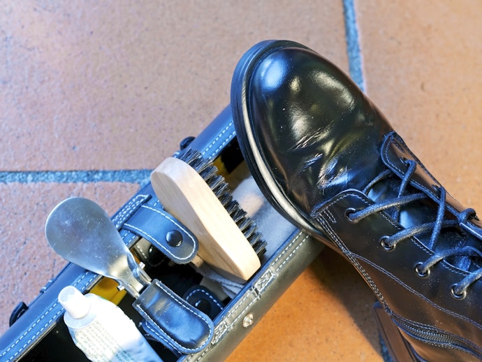 Leather Care Kits Contain Additional Nourishing Products