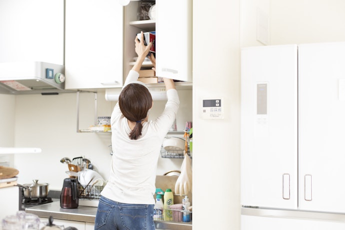 Organize Cupboards with Dividers