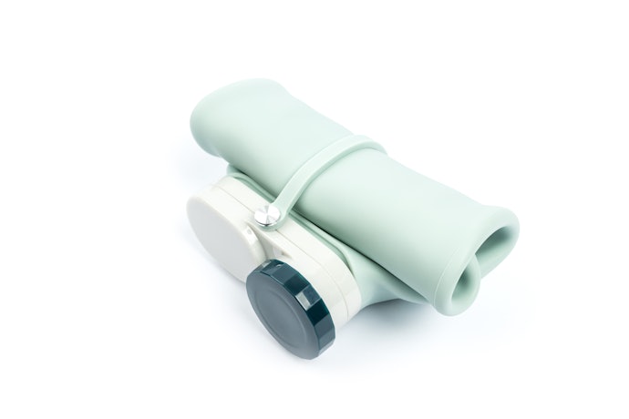 Silicone Collapsible Bottles are Flexible and Can Hold Warm Drinks