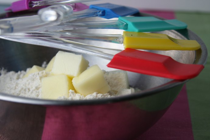 Scraper Spatulas for Mixing and Scooping