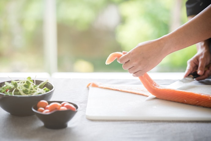 Choose Specialized Knives for Cutting Fish and Meat